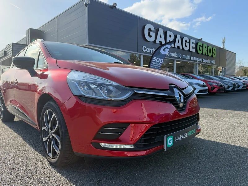 Photo de la voiture RENAULT CLIO IV ESTATE Estate dCi 90 Energy Limited