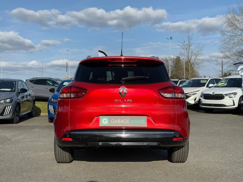 Photo de la voiture RENAULT CLIO IV ESTATE Estate dCi 90 Energy Limited