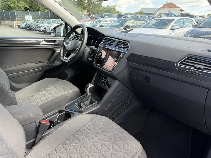 Photo de la voiture VOLKSWAGEN TIGUAN 2.0 TDI 150ch DSG7 Life