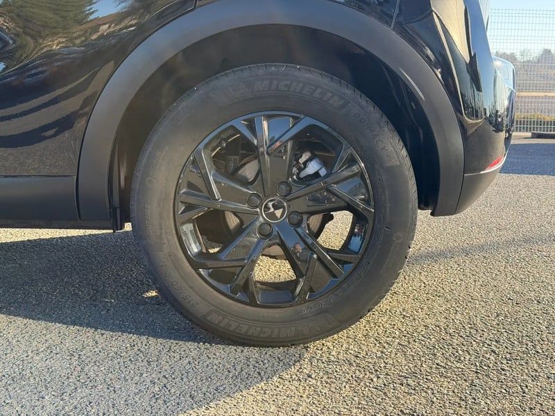 Photo de la voiture DS DS 3 CROSSBACK DS3 Crossback PureTech 100 BVM6 Chic