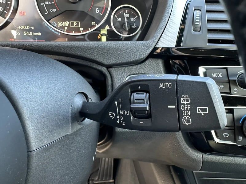 Photo de la voiture BMW SERIE 3 TOURING F31 LCI Touring 330d 258 ch M Sport A