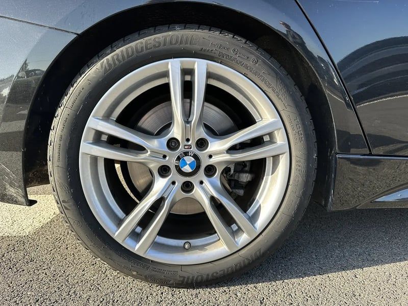 Photo de la voiture BMW SERIE 3 TOURING F31 LCI Touring 330d 258 ch M Sport A