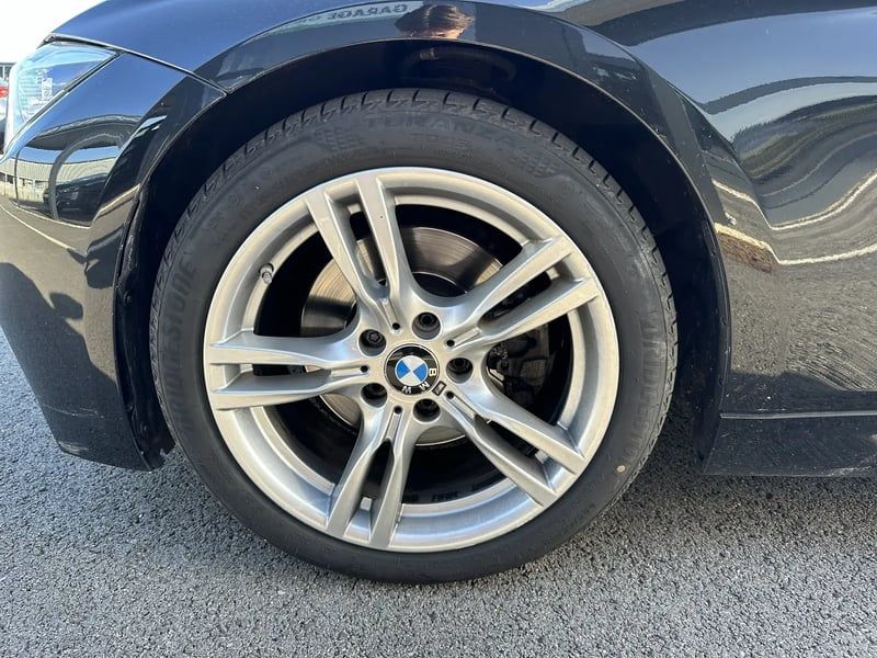 Photo de la voiture BMW SERIE 3 TOURING F31 LCI Touring 330d 258 ch M Sport A
