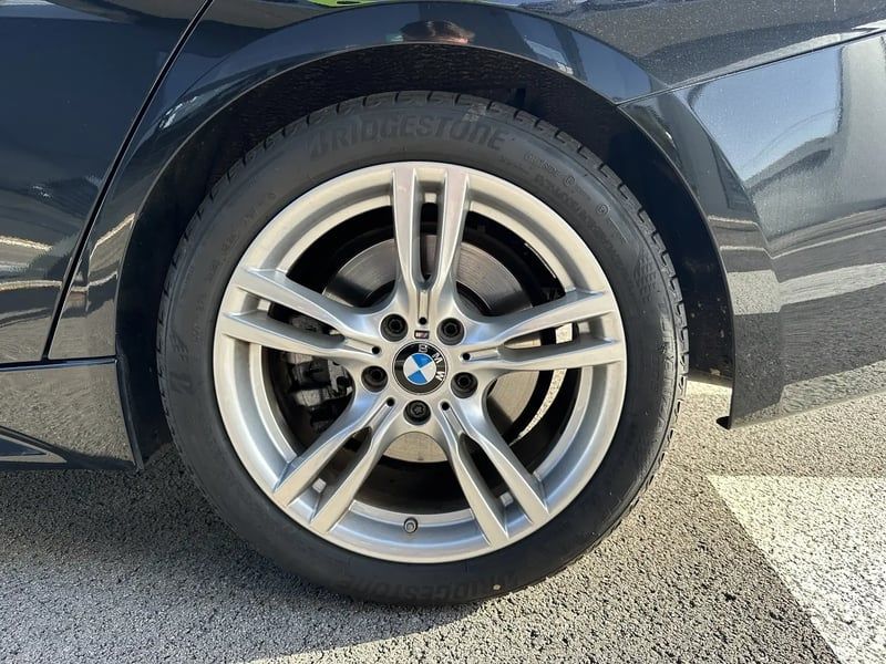 Photo de la voiture BMW SERIE 3 TOURING F31 LCI Touring 330d 258 ch M Sport A