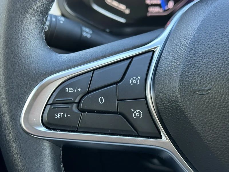 Photo de la voiture RENAULT CAPTUR TCe 90 Techno