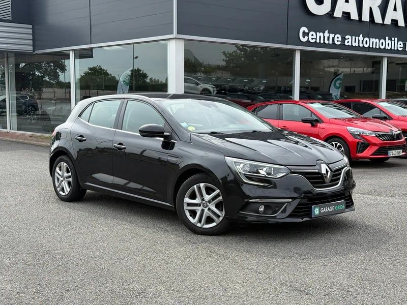 Photo de la voiture RENAULT MEGANE IV BERLINE BUSINESS Blue dCi 115 Business