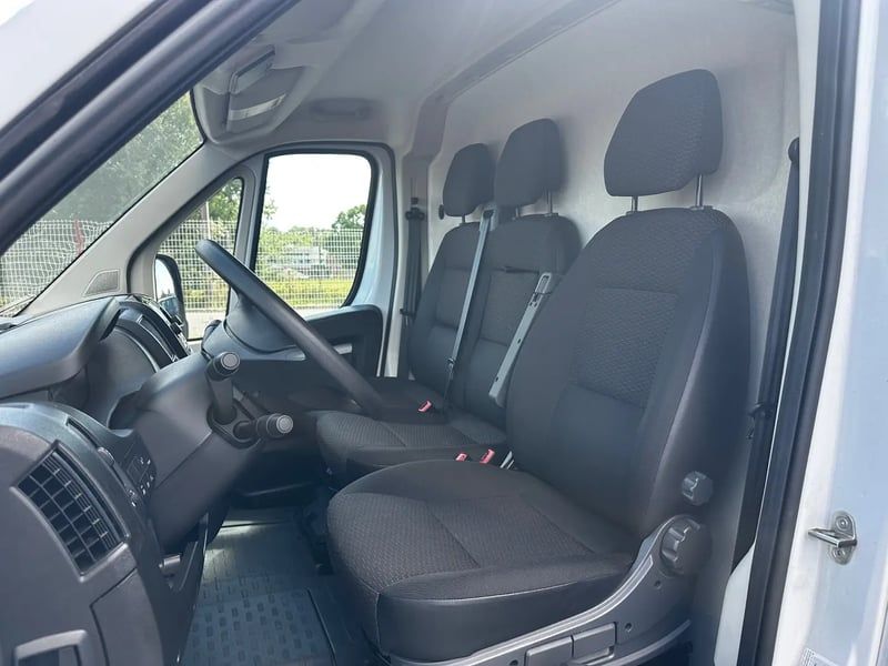 Photo de la voiture OPEL MOVANO FOURGON FGN 3.5T L3H2 140 CH PACK CLIM