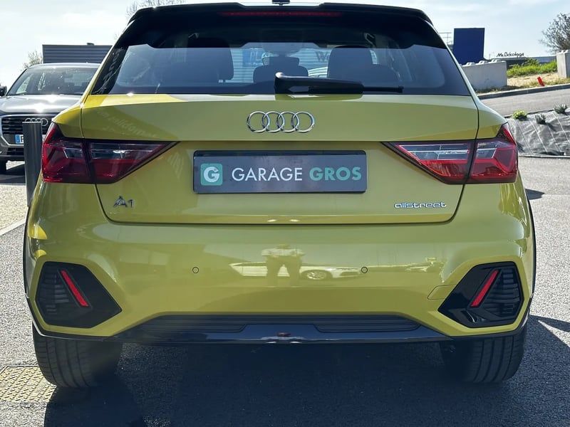 Photo de la voiture AUDI A1 ALLSTREET 35 TFSI 150 ch Design - 5P