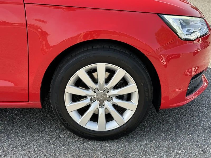 Photo de la voiture AUDI A1 SPORTBACK 1.6 TDI 116
