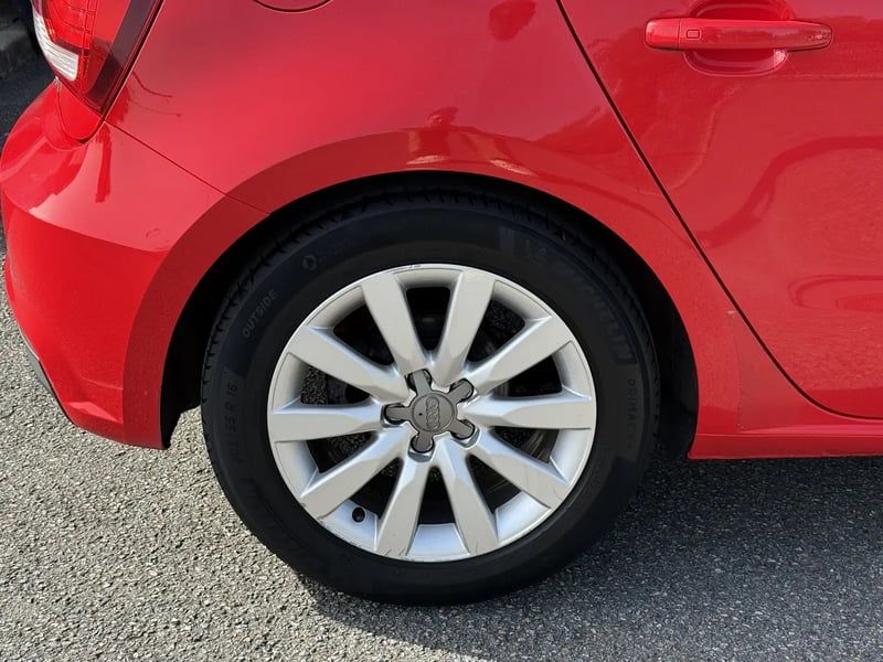 Photo de la voiture AUDI A1 SPORTBACK 1.6 TDI 116