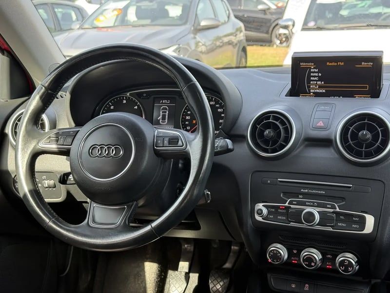 Photo de la voiture AUDI A1 SPORTBACK 1.6 TDI 116