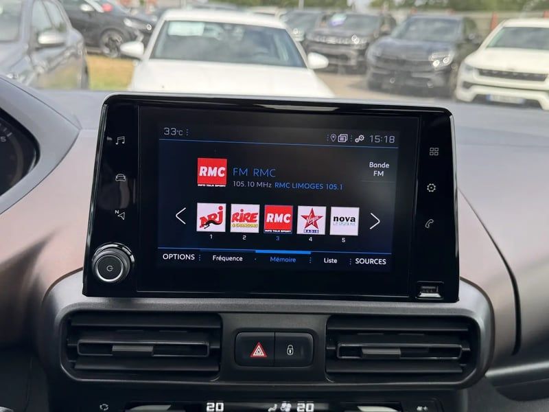 Photo de la voiture PEUGEOT RIFTER Standard BlueHDi 130 S&S BVM6 5pl GT