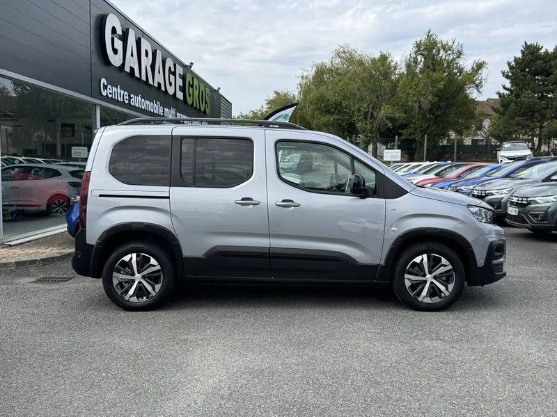 Photo de la voiture PEUGEOT RIFTER Standard BlueHDi 130 S&S BVM6 5pl GT