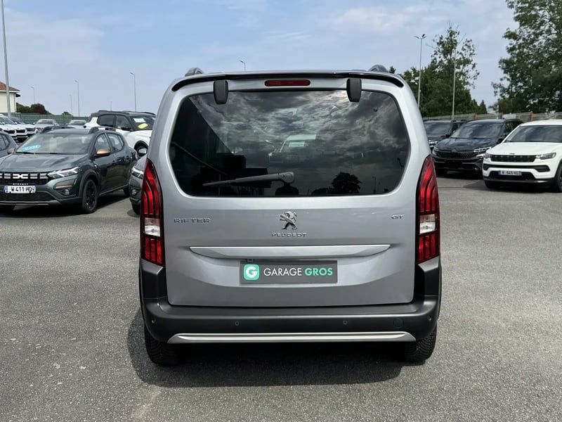 Photo de la voiture PEUGEOT RIFTER Standard BlueHDi 130 S&S BVM6 5pl GT