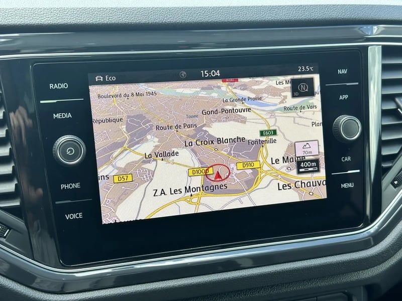 Photo de la voiture VOLKSWAGEN T-ROC 2.0 TDI 150 Start/Stop DSG7 4Motion Carat Exclusive