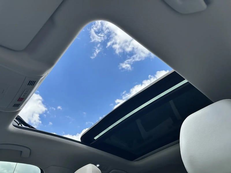 Photo de la voiture VOLKSWAGEN T-ROC 2.0 TDI 150 Start/Stop DSG7 4Motion Carat Exclusive