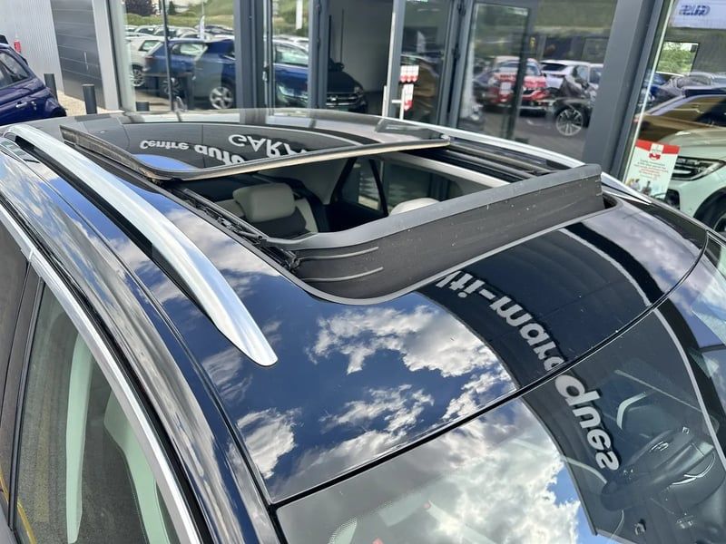 Photo de la voiture VOLKSWAGEN T-ROC 2.0 TDI 150 Start/Stop DSG7 4Motion Carat Exclusive