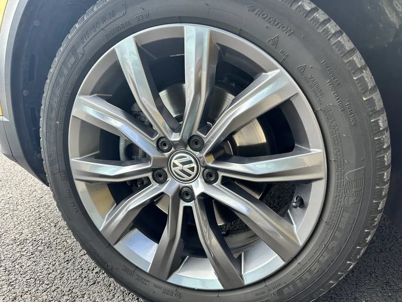 Photo de la voiture VOLKSWAGEN T-ROC 2.0 TDI 150 Start/Stop DSG7 4Motion Carat Exclusive