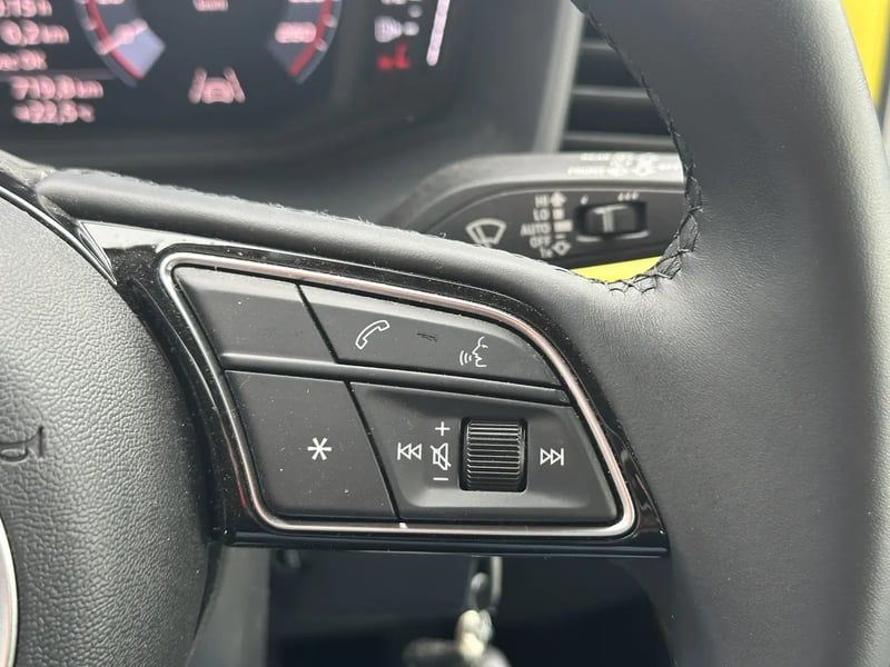 Photo de la voiture AUDI A1 SPORTBACK 25 TFSI 95 ch BVM5 S Line