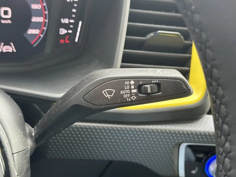 Photo de la voiture AUDI A1 SPORTBACK 25 TFSI 95 ch BVM5 S Line