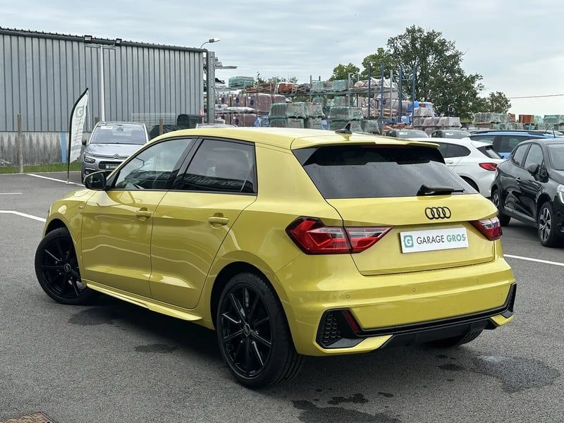 Photo de la voiture AUDI A1 SPORTBACK 25 TFSI 95 ch BVM5 S Line