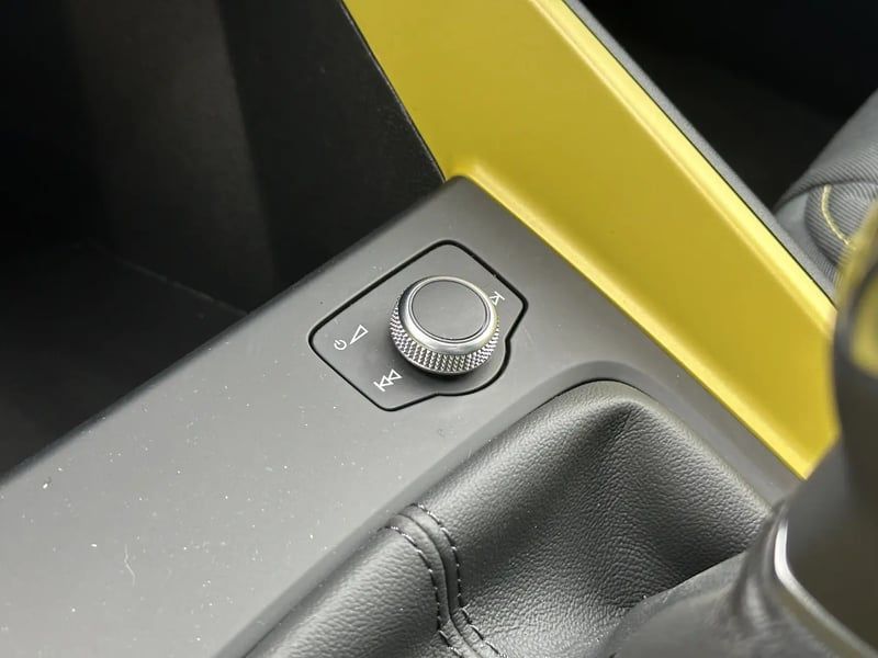 Photo de la voiture AUDI A1 SPORTBACK 25 TFSI 95 ch BVM5 S Line