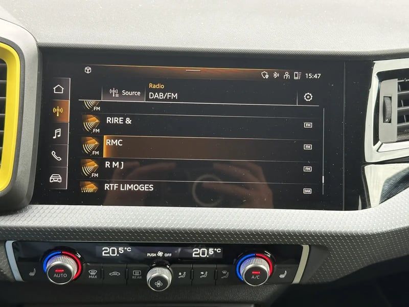 Photo de la voiture AUDI A1 SPORTBACK 25 TFSI 95 ch BVM5 S Line