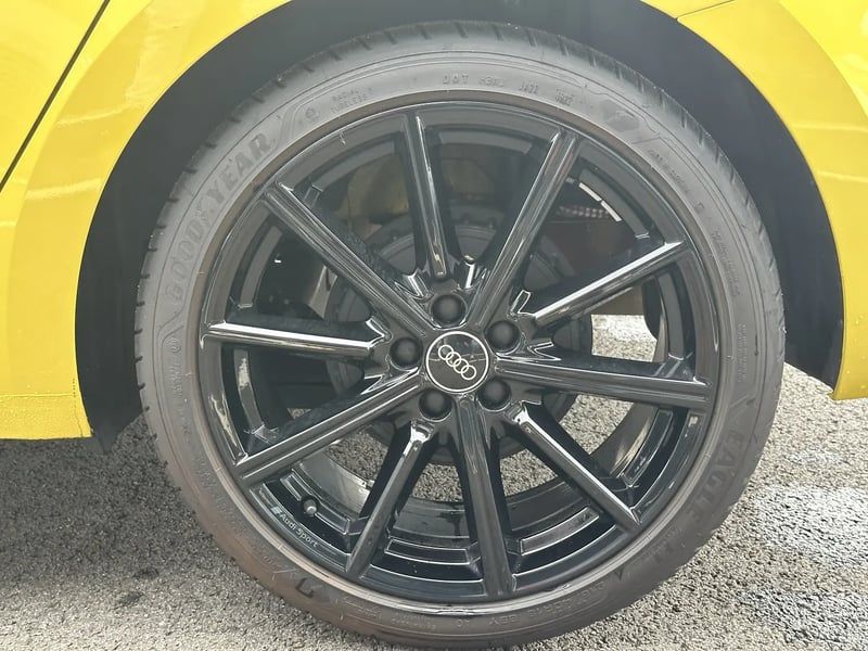 Photo de la voiture AUDI A1 SPORTBACK 25 TFSI 95 ch BVM5 S Line