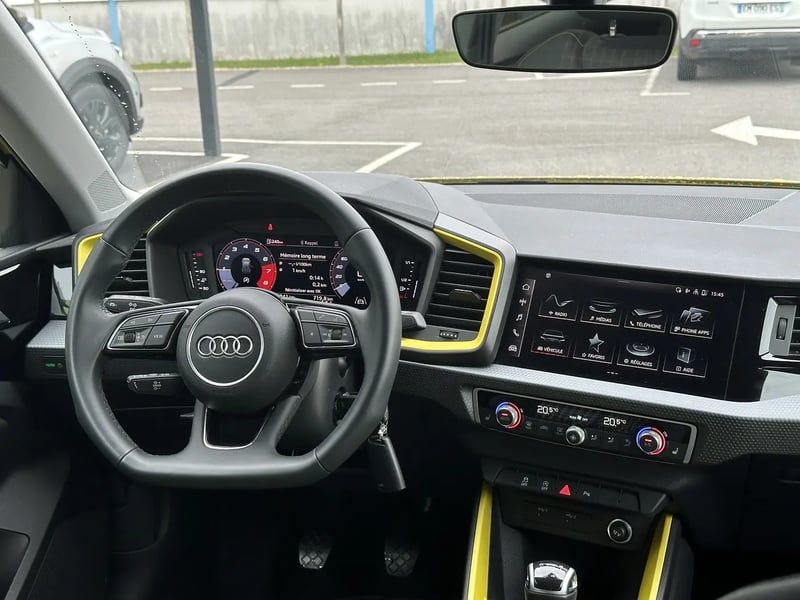 Photo de la voiture AUDI A1 SPORTBACK 25 TFSI 95 ch BVM5 S Line