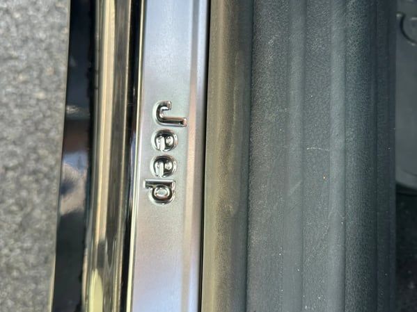 Photo de la voiture JEEP COMPASS 1.3 PHEV T4 240 ch 4xe eAWD S