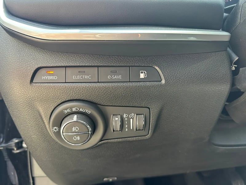 Photo de la voiture JEEP COMPASS 1.3 PHEV T4 240 ch 4xe eAWD S