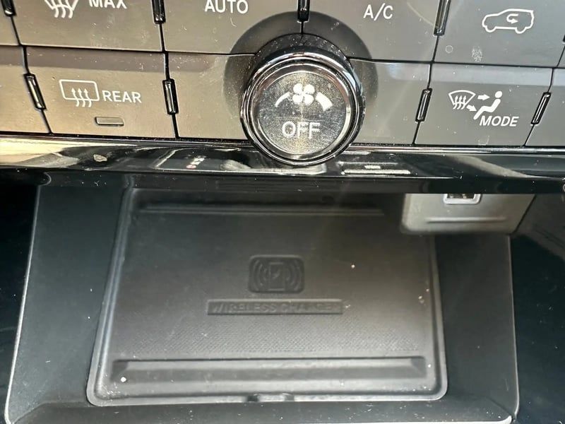 Photo de la voiture JEEP COMPASS 1.3 PHEV T4 240 ch 4xe eAWD S