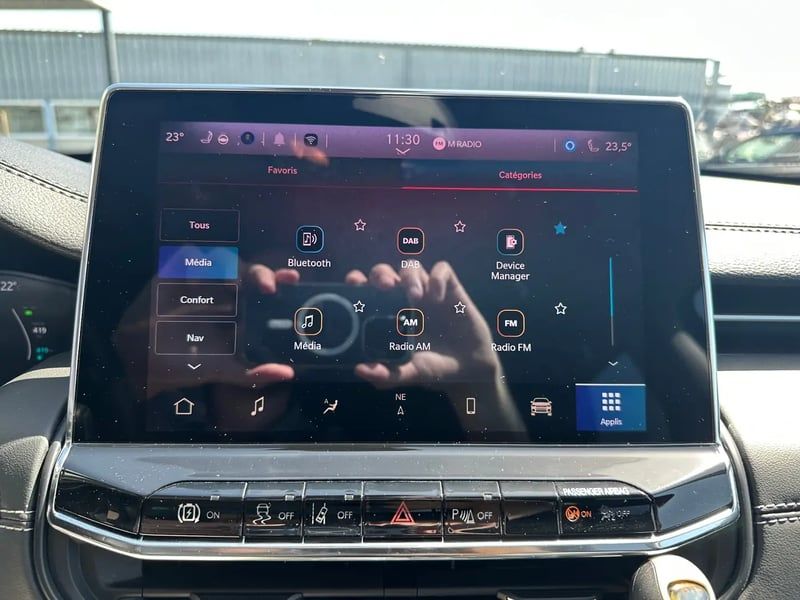 Photo de la voiture JEEP COMPASS 1.3 PHEV T4 240 ch 4xe eAWD S