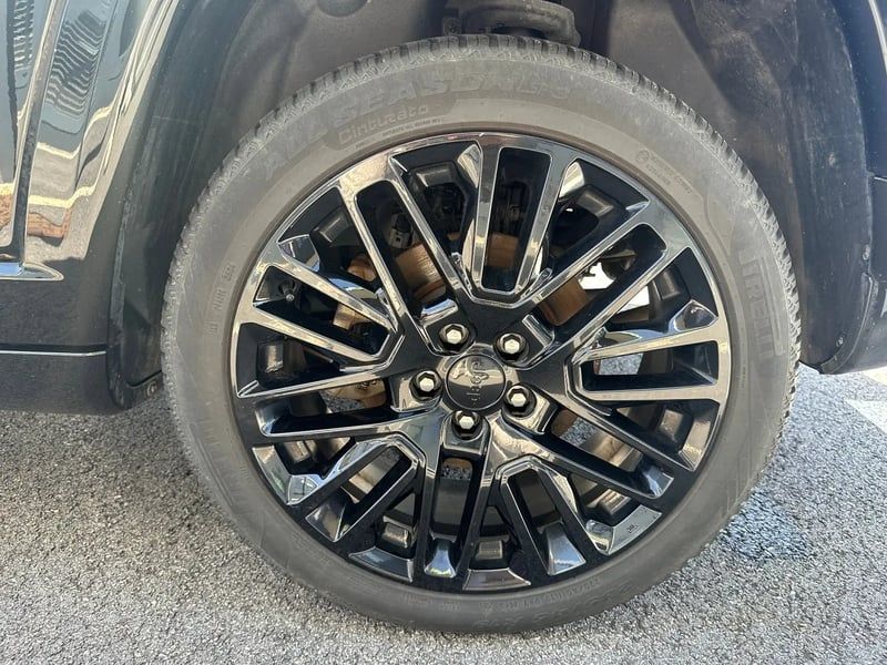 Photo de la voiture JEEP COMPASS 1.3 PHEV T4 240 ch 4xe eAWD S