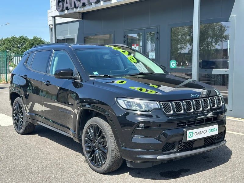 Photo de la voiture JEEP COMPASS 1.3 PHEV T4 240 ch 4xe eAWD S