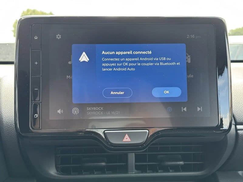 Photo de la voiture TOYOTA YARIS HYBRIDE 116h Dynamic