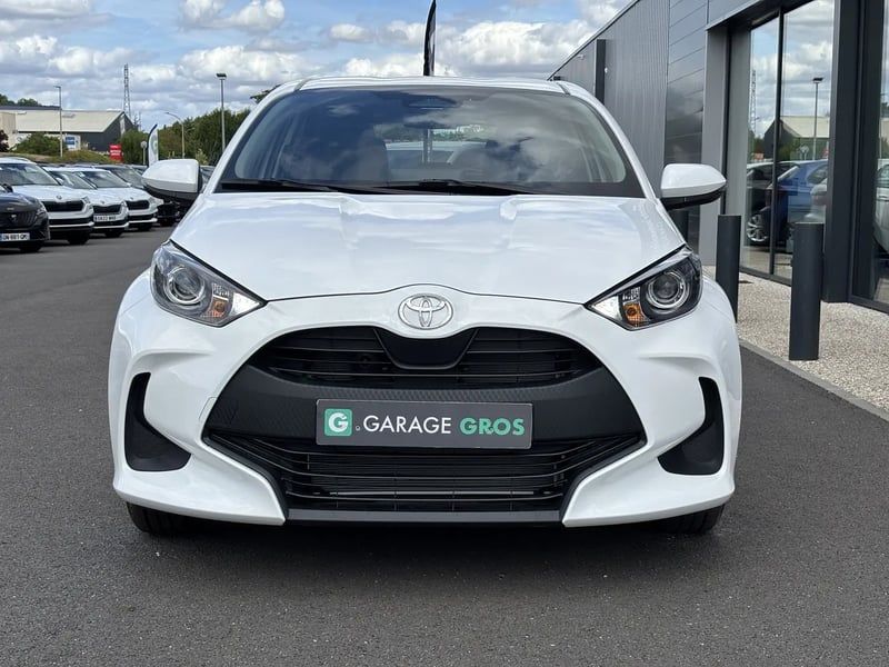 Photo de la voiture TOYOTA YARIS HYBRIDE 116h Dynamic
