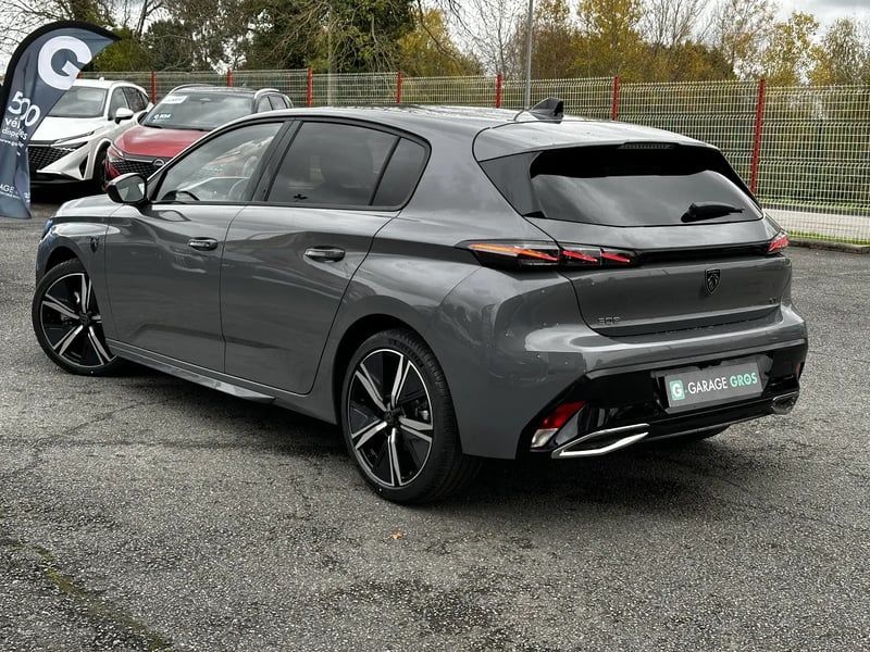 Photo de la voiture PEUGEOT 308 BlueHDi 130ch S&S EAT8 GT