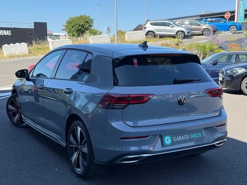 Photo de la voiture VOLKSWAGEN GOLF 1.4 Hybrid Rechargeable OPF 245 DSG6 GTE
