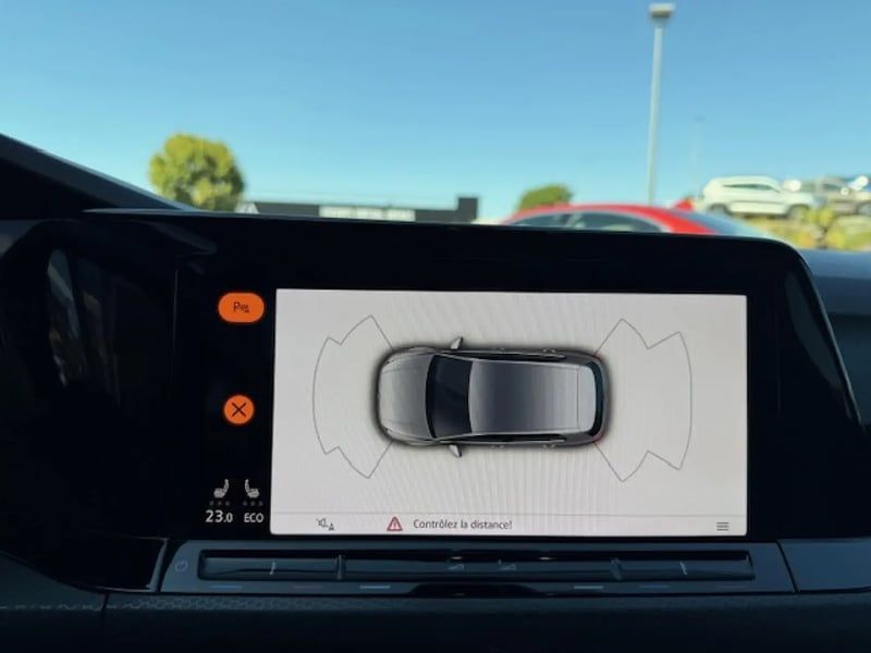 Photo de la voiture VOLKSWAGEN GOLF 1.4 Hybrid Rechargeable OPF 245 DSG6 GTE