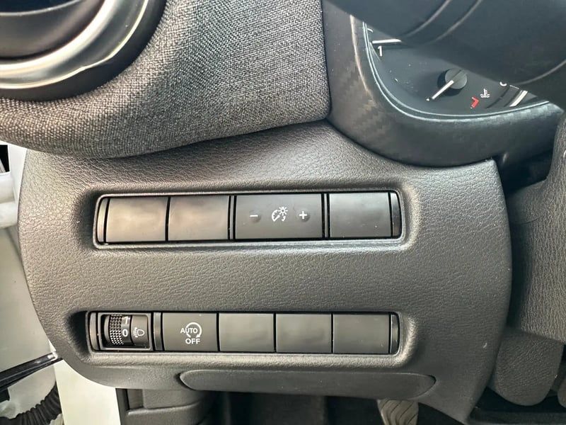 Photo de la voiture NISSAN JUKE 2023 DIG-T 114 Acenta