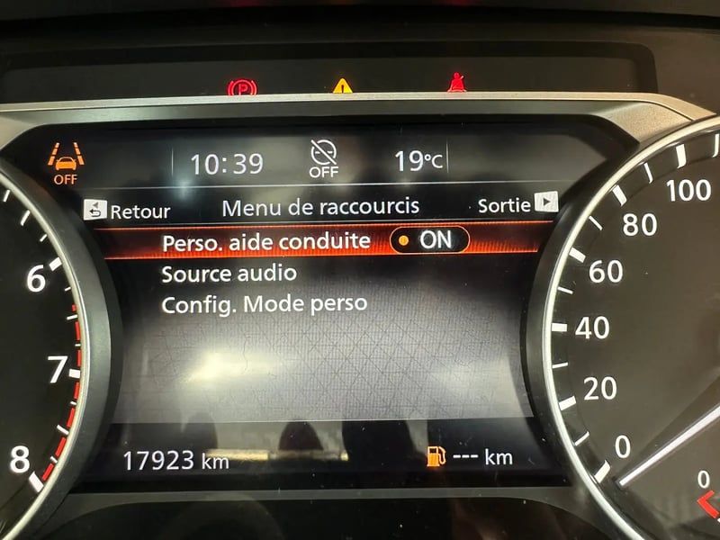 Photo de la voiture NISSAN JUKE 2023 DIG-T 114 Acenta