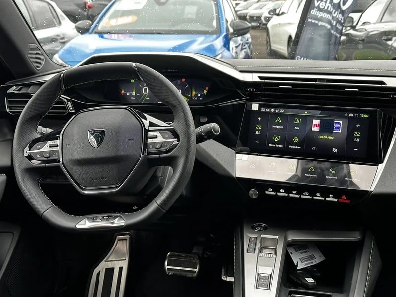 Photo de la voiture PEUGEOT 308 BlueHDi 130ch S&S EAT8 GT