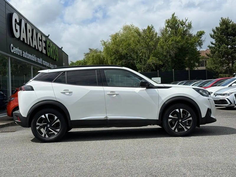 Photo de la voiture PEUGEOT 2008 BlueHDi 130 S&S EAT8 Allure