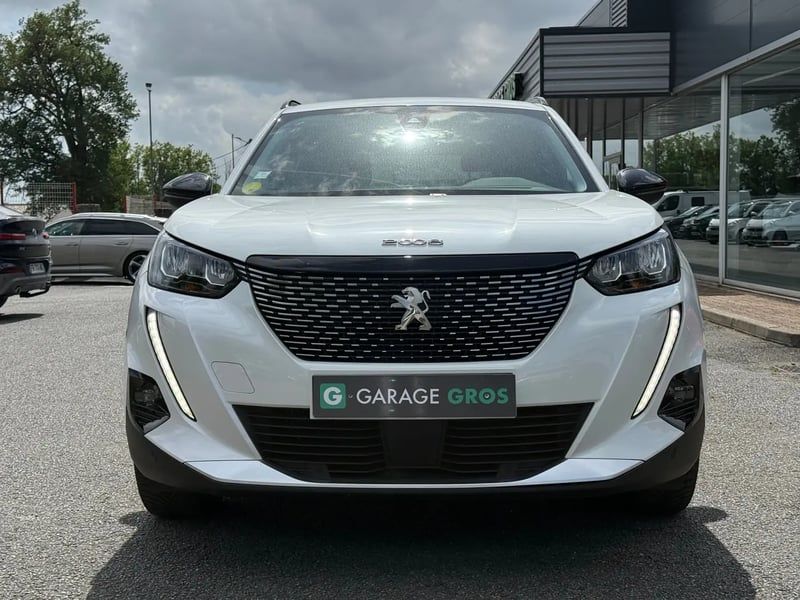 Photo de la voiture PEUGEOT 2008 BlueHDi 130 S&S EAT8 Allure