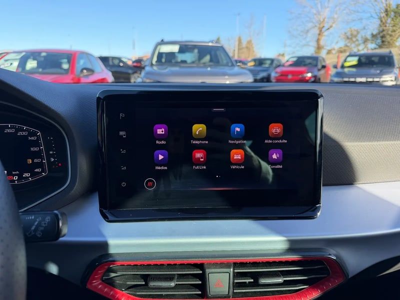 Photo de la voiture SEAT IBIZA 1.0 TSI 110 ch S/S BVM6 FR