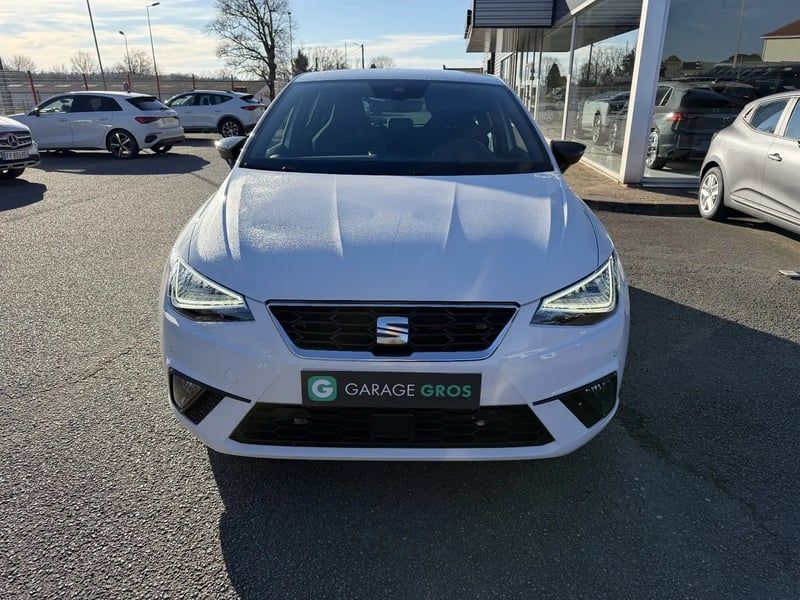 Photo de la voiture SEAT IBIZA 1.0 TSI 110 ch S/S BVM6 FR