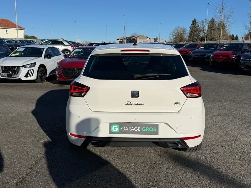 Photo de la voiture SEAT IBIZA 1.0 TSI 110 ch S/S BVM6 FR
