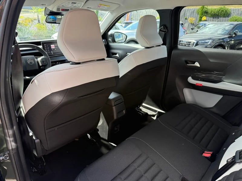Photo de la voiture CITROEN C3 AIRCROSS Hybride 145 ch Aut Max