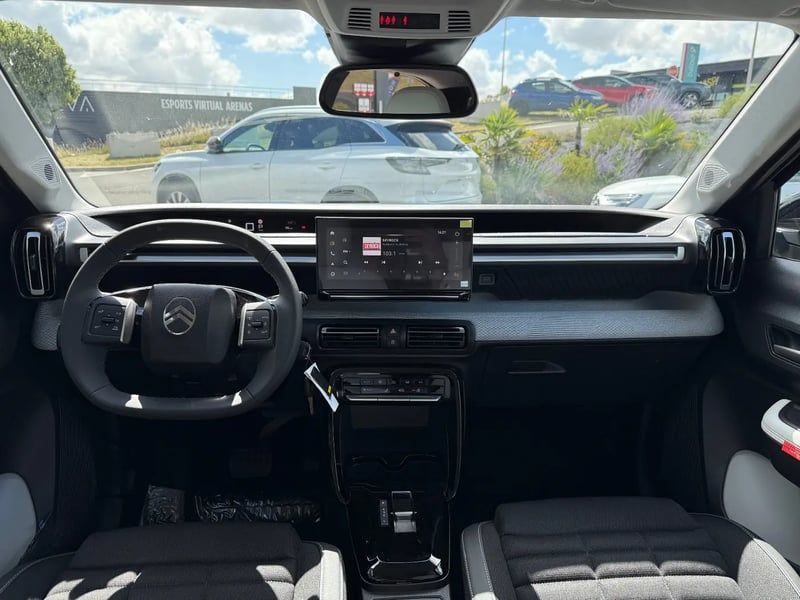 Photo de la voiture CITROEN C3 AIRCROSS Hybride 145 ch Aut Max